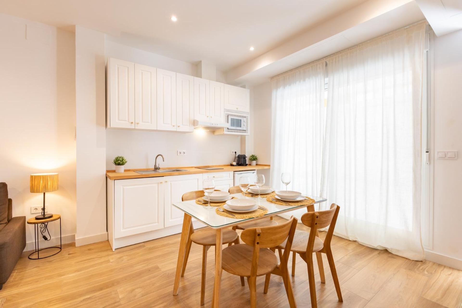 Isg Apartments Triana Estudio 2 Севилья Экстерьер фото